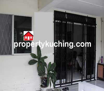 double storey intermediate house for sale, dua tingkat rumah tengah untuk dijual, Tabuan Jaya, Kuching