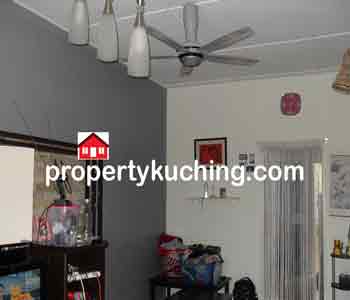 1 tingkat rumah tengah, Taman Kopodims, living room