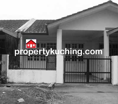 satu tingkat rumah tengah, single storey intermediate house, Taman Yen Yen, Matang